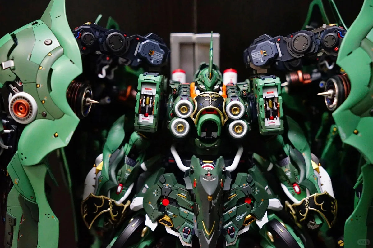 Axis Model Works Kshatriya 1/100 Assembly Model Kit Osiris Aerial Dominator Luminous Lamp Action Figures Plastic Model Toys Gift
