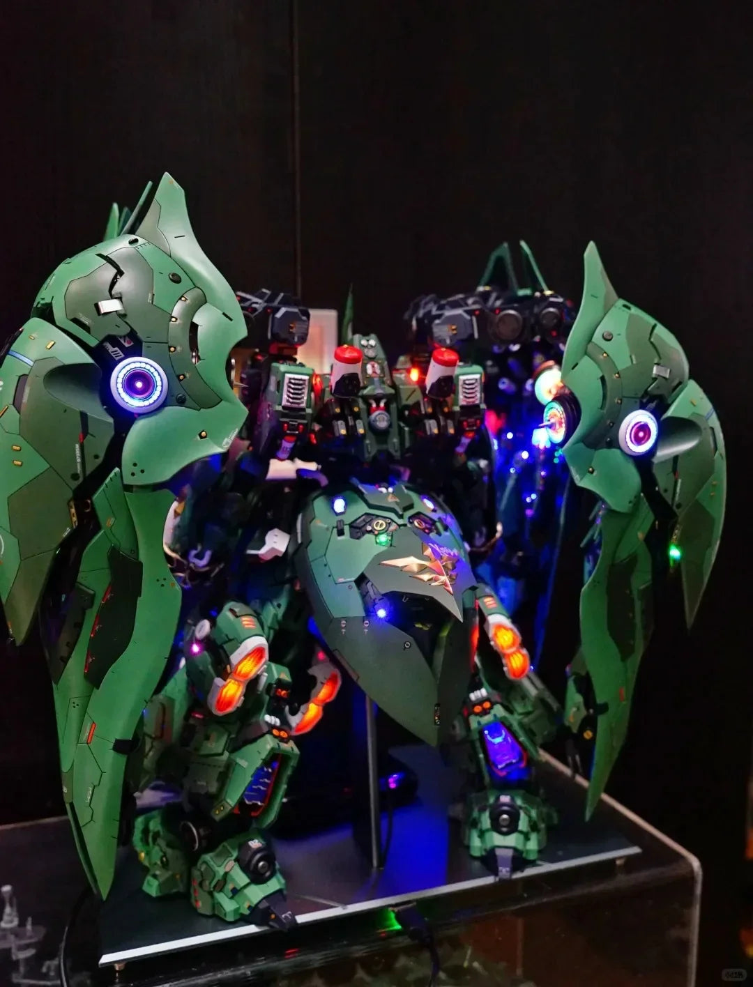 Axis Model Works Kshatriya 1/100 Assembly Model Kit Osiris Aerial Dominator Luminous Lamp Action Figures Plastic Model Toys Gift