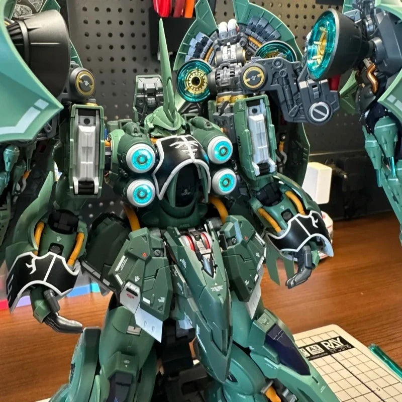 AXIS MODEL WORKS Kshatriya 1/100 Scale Luminous Assembly Model Kit - OSIRIS AERIAL DOMINATOR Plastic Action Figure