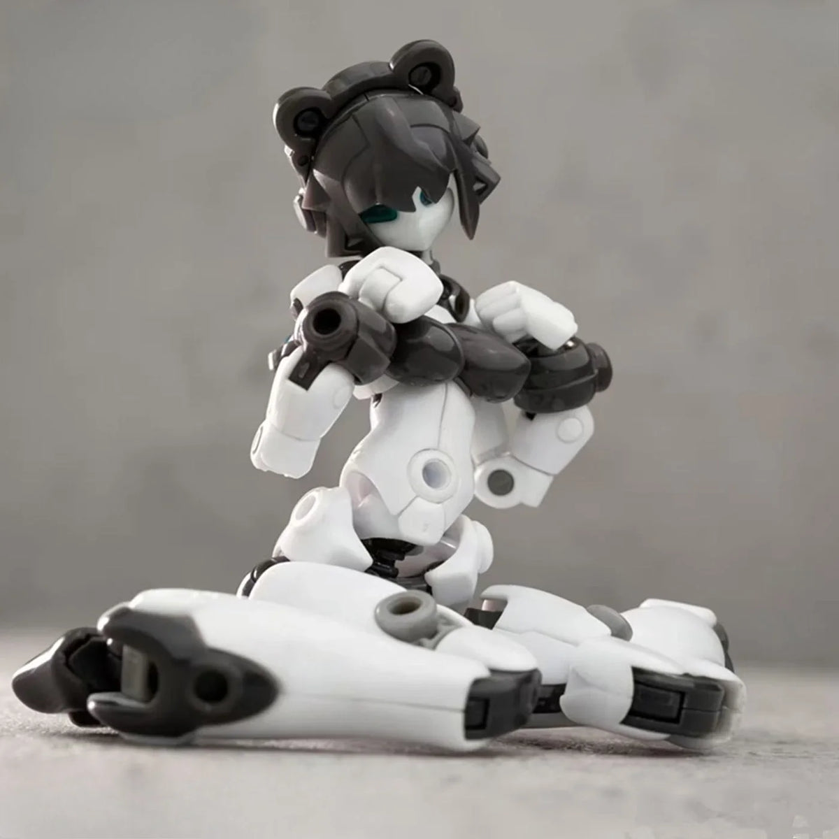 Quankai Gene Interference 2.0 Female Mecha Body, Ultra-Articulated Buildable Action Figure with Interchangeable Head Hand Parts